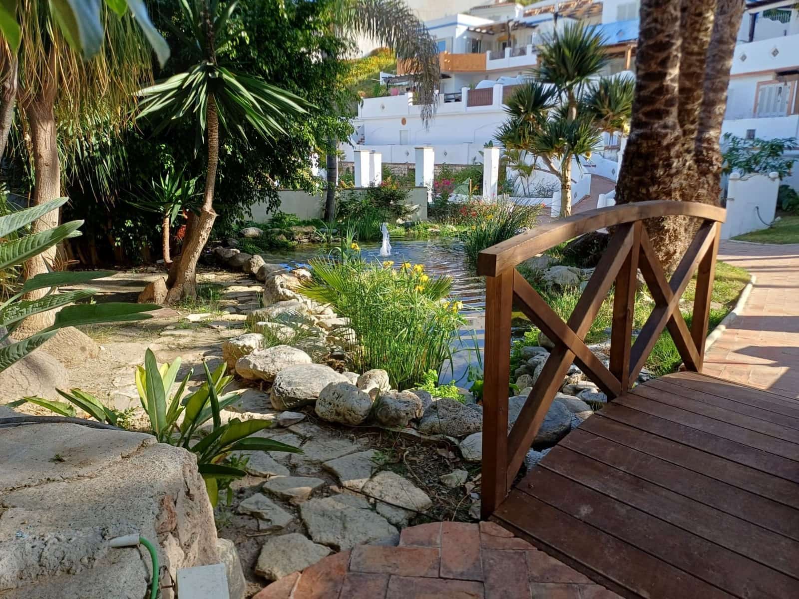2 soveværelse Lejlighed til salg i Almunecar med swimmingpool garage - € 365.000 (Ref: 9945034)
