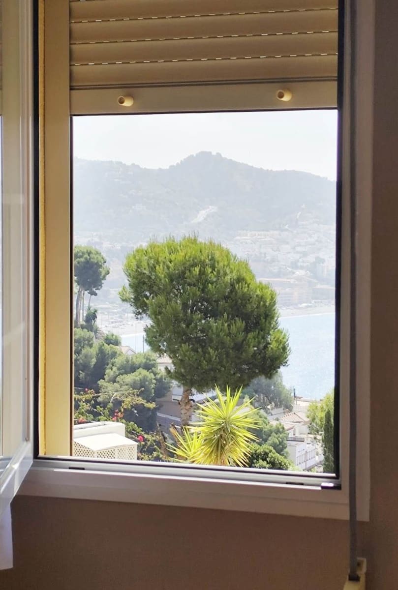3 quarto Moradia Geminada para venda em La Herradura com garagem - 325 000 € (Ref: 9950917)