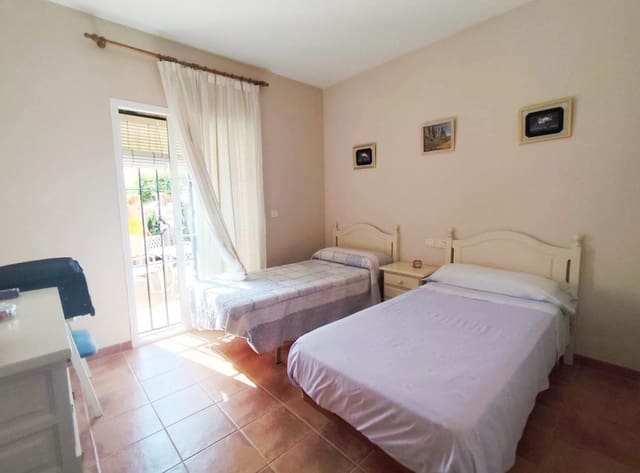 3 quarto Moradia Geminada para venda em La Herradura, Almuñécar com garagem - 325 000 € (Ref: 9950917)