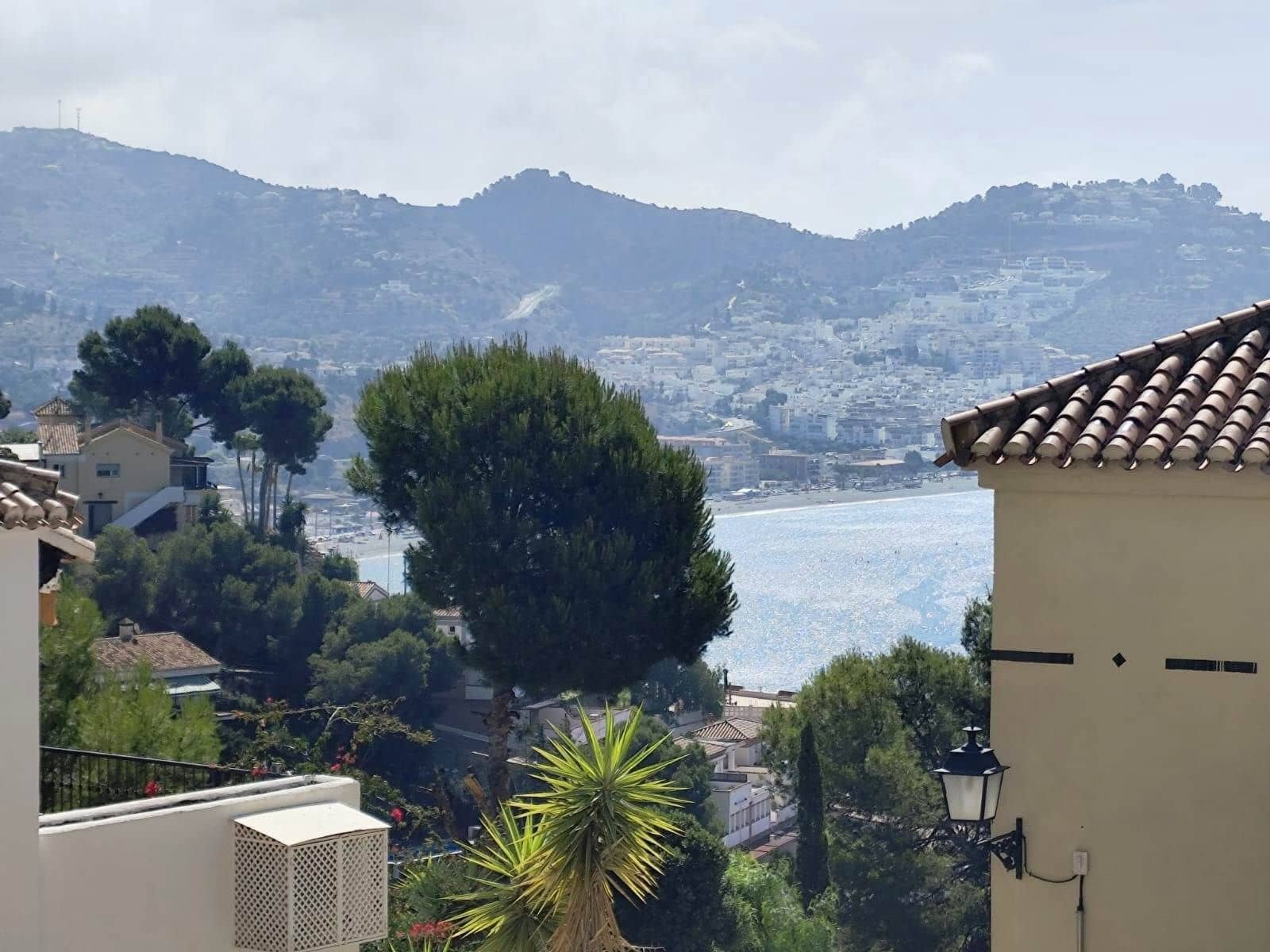 3 quarto Moradia Geminada para venda em La Herradura com garagem - 325 000 € (Ref: 9950917)