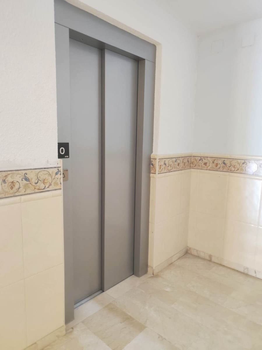 4 Zimmer Apartment zu verkaufen in Almunecar - 220.000 € (Ref: 9984292)