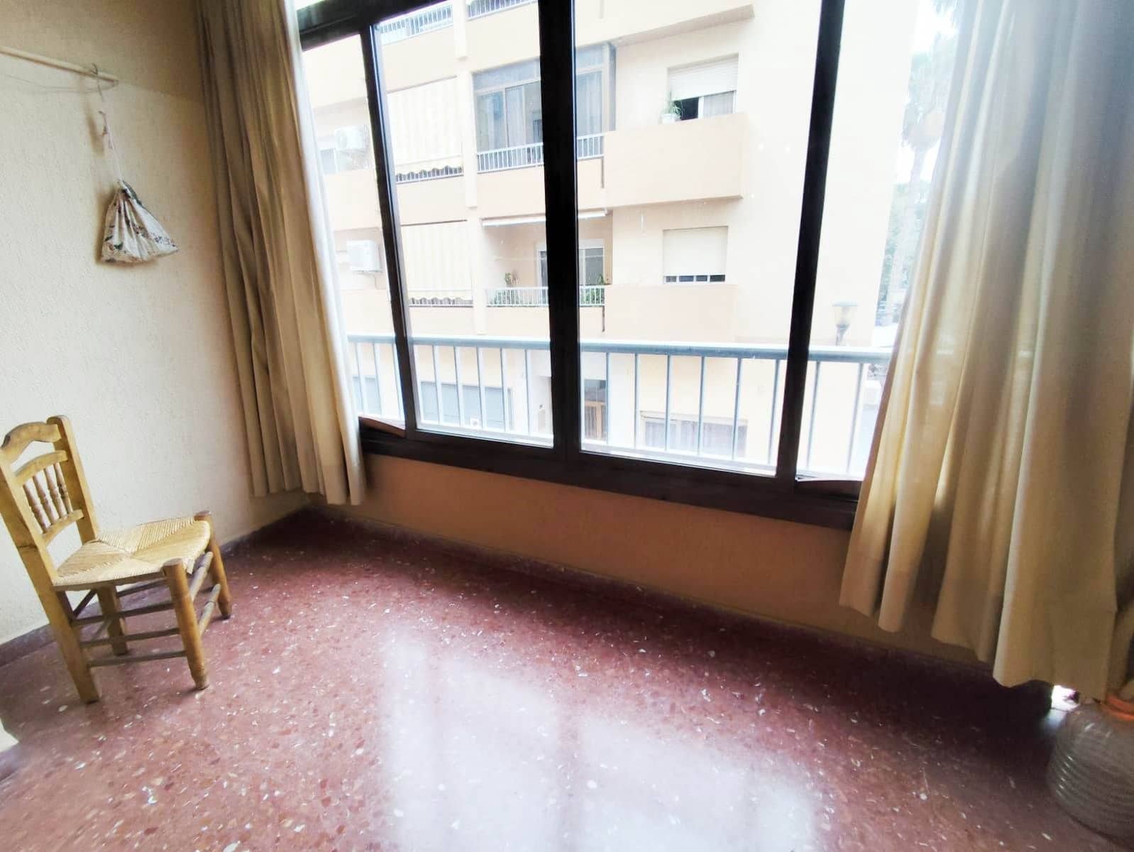 4 Zimmer Apartment zu verkaufen in Almunecar - 220.000 € (Ref: 9984292)