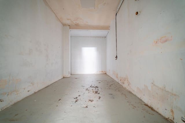 Erhverv til salg i El Raval, Barcelona by - € 240.000 (Ref: 9038290)