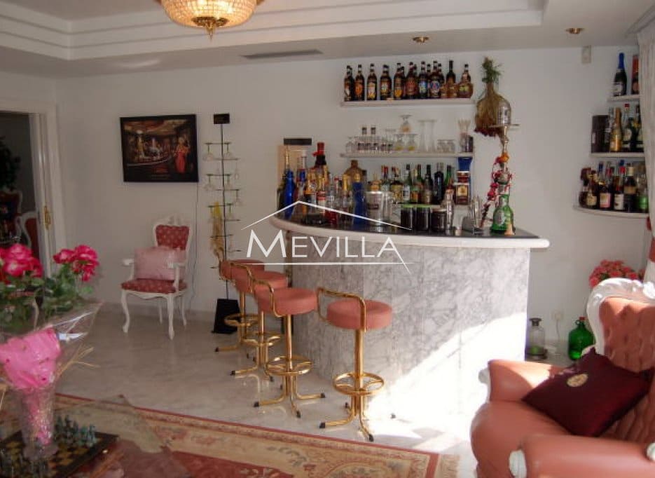 6 bedroom Villa for sale in Playa Flamenca with pool garage - € 2,100,000 (Ref: 2548213)