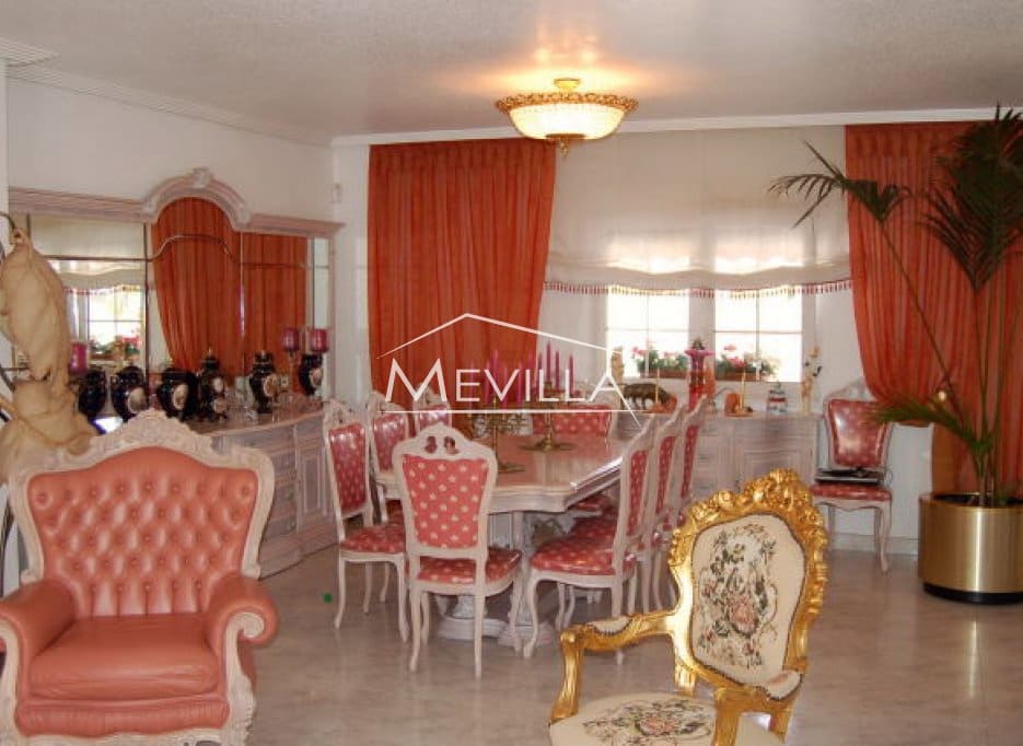 6 bedroom Villa for sale in Playa Flamenca with pool garage - € 2,100,000 (Ref: 2548213)