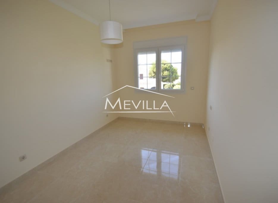 6 Zimmer Villa zu verkaufen in Cabo Roig mit Pool Garage - 1.700.000 € (Ref: 2548249)