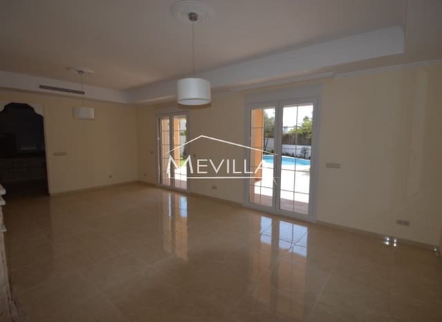 6 soveværelse Villa til salg i Cabo Roig, Orihuela med swimmingpool garage - € 1.700.000 (Ref: 2548249)
