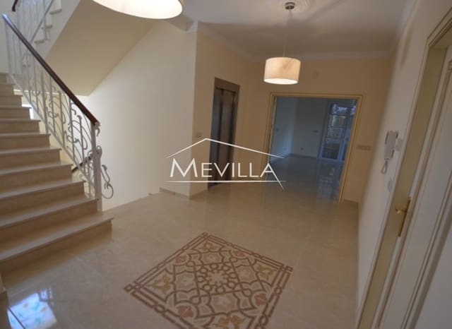 6 soveværelse Villa til salg i Cabo Roig, Orihuela med swimmingpool garage - € 1.700.000 (Ref: 2548249)