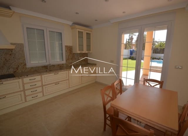 6 soveværelse Villa til salg i Cabo Roig, Orihuela med swimmingpool garage - € 1.700.000 (Ref: 2548249)