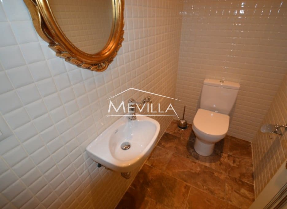 6 Zimmer Villa zu verkaufen in Cabo Roig mit Pool Garage - 1.700.000 € (Ref: 2548249)