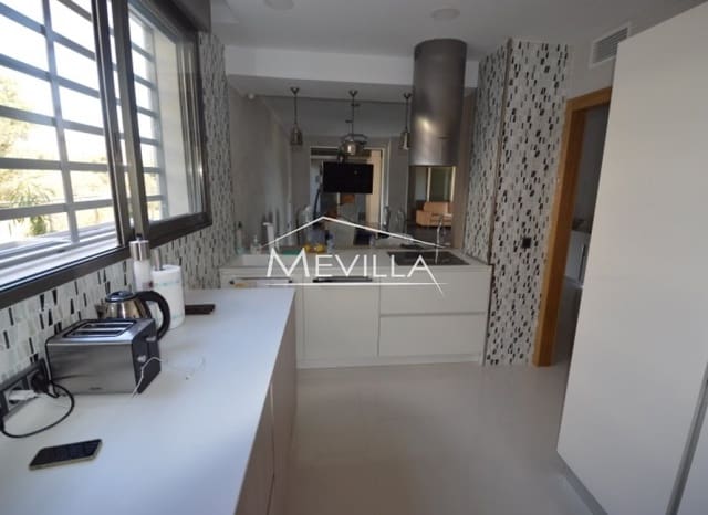 5 sypialnia Willa na sprzedaż w Dehesa de Campoamor, Orihuela z basenem garażem - 1 900 000 € (Ref: 2655420)