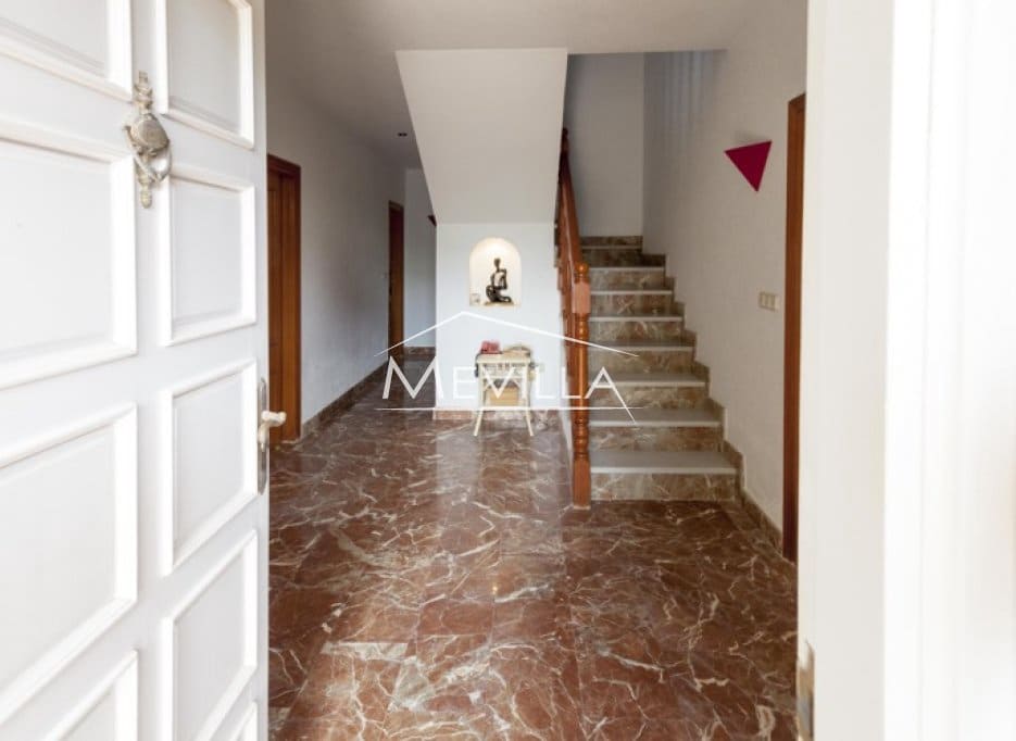 7 bedroom Villa for sale in Campoamor with pool garage - € 900,000 (Ref: 2716074)