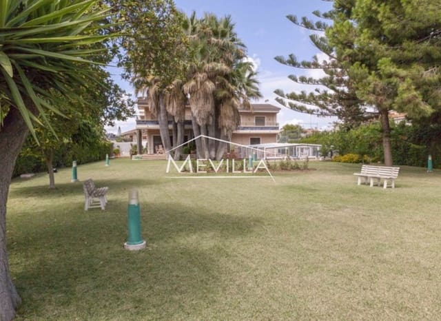 7 soveværelse Villa til salg i Dehesa de Campoamor, Orihuela med swimmingpool garage - € 900.000 (Ref: 2716074)