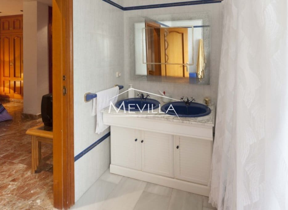 7 bedroom Villa for sale in Campoamor with pool garage - € 900,000 (Ref: 2716074)