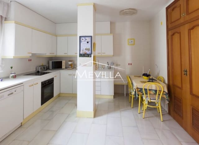 7 soveværelse Villa til salg i Dehesa de Campoamor, Orihuela med swimmingpool garage - € 900.000 (Ref: 2716074)