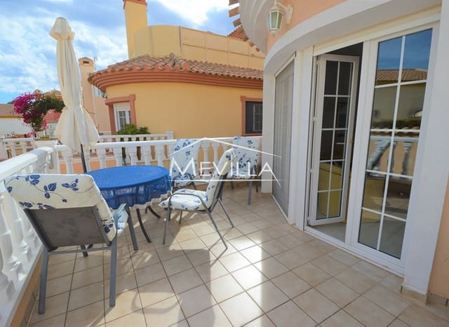 3 Zimmer Villa zu verkaufen in Cabo Roig, Orihuela mit Garage - 330.000 € (Ref: 2814478)