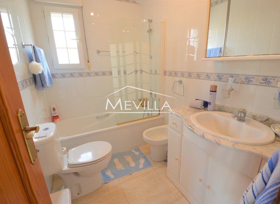 3 sovrum Villa till salu i Cabo Roig med garage - 330 000 € (Ref: 2814478)