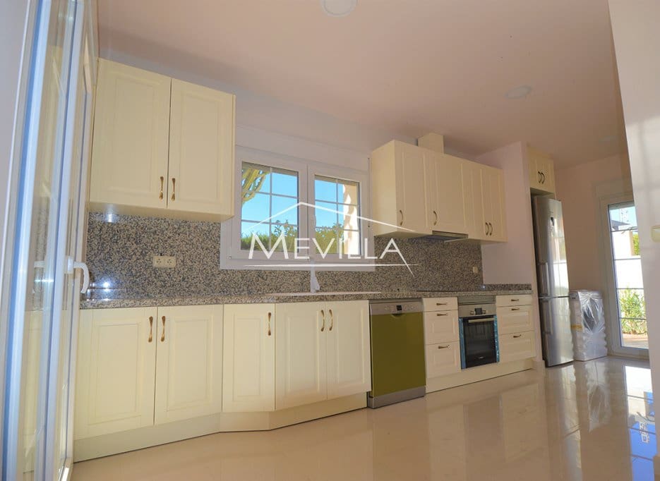 4 slaapkamer Villa te koop in Cabo Roig met zwembad garage - € 950.000 (Ref: 3233106)