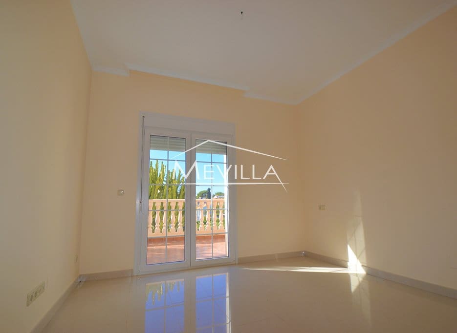 4 slaapkamer Villa te koop in Cabo Roig met zwembad garage - € 950.000 (Ref: 3233106)