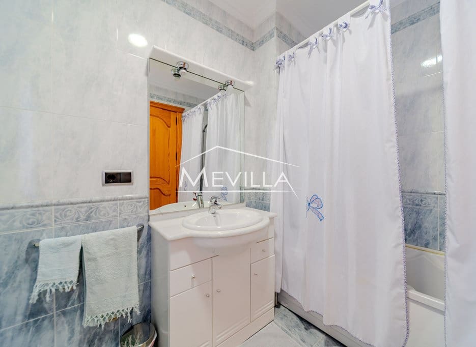 7 soveværelse Villa til salg i Campoamor med swimmingpool garage - € 1.350.000 (Ref: 3736185)