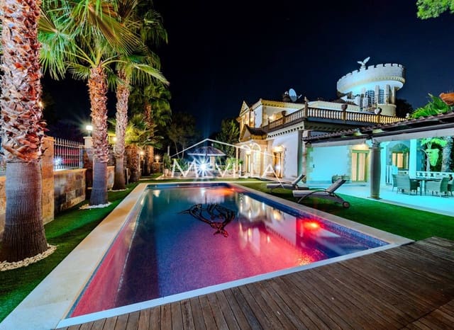 7 slaapkamer Villa te koop in Dehesa de Campoamor, Orihuela met zwembad garage - € 1.350.000 (Ref: 3736185)