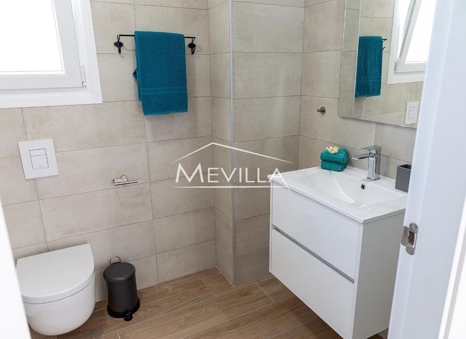 3 soverom Villa til salgs i Playa Flamenca med svømmebasseng garasje - € 940 000 (Ref: 6455502)