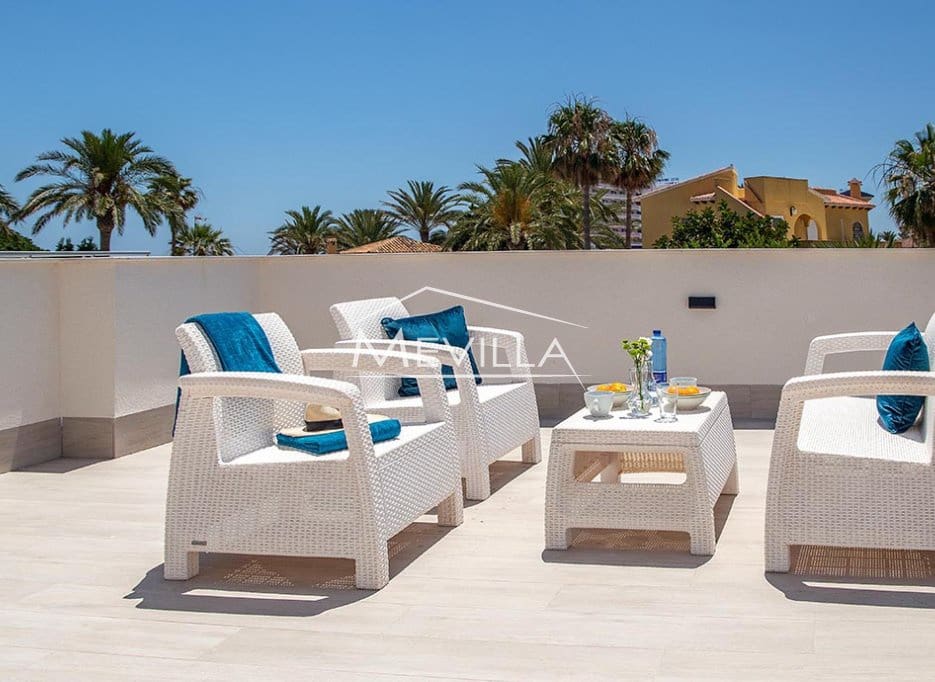 3 soverom Villa til salgs i Playa Flamenca med svømmebasseng garasje - € 940 000 (Ref: 6455502)