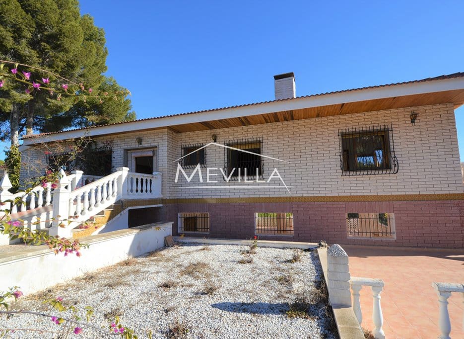10 bedroom Villa for sale in Campoamor with pool garage - € 1,100,000 (Ref: 6455527)