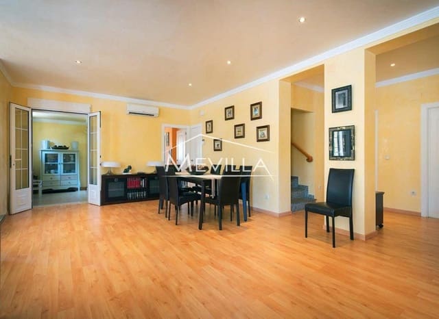 5 quarto Moradia para venda em Cabo Roig, Orihuela com piscina garagem - 1 250 000 € (Ref: 6455539)