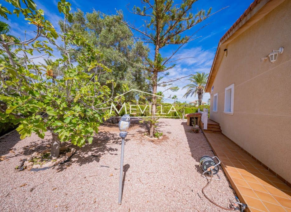 4 makuuhuone Huvila myytävänä paikassa Cabo Roig mukana uima-altaan 
autotalli - 1 550 000 € (Ref: 6455545)