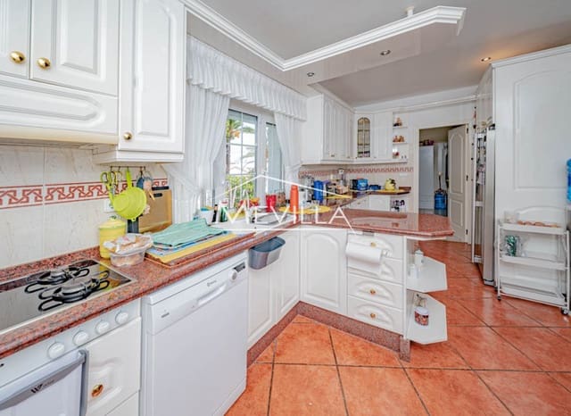 4 sypialnia Willa na sprzedaż w Cabo Roig, Orihuela z basenem garażem - 1 550 000 € (Ref: 6455545)