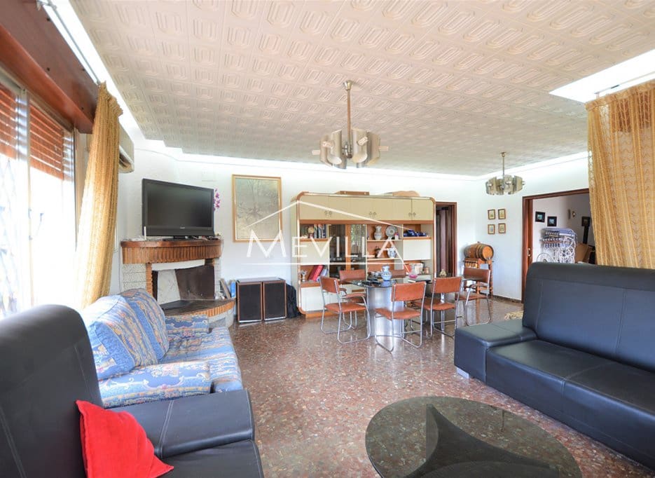 8 bedroom Villa for sale in Campoamor with pool garage - € 750,000 (Ref: 6455547)