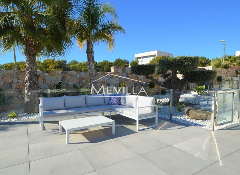 4 quarto Moradia para venda em San Miguel de Salinas com piscina garagem - 2 350 000 € (Ref: 6456210)