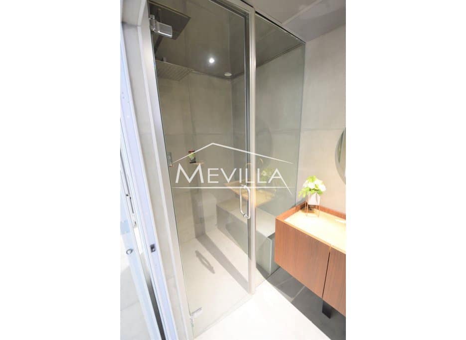 4 quarto Moradia para venda em San Miguel de Salinas com piscina garagem - 2 350 000 € (Ref: 6456210)