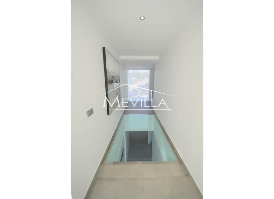 4 quarto Moradia para venda em San Miguel de Salinas com piscina garagem - 2 350 000 € (Ref: 6456210)