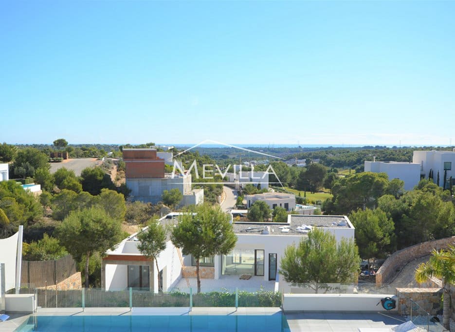 4 quarto Moradia para venda em San Miguel de Salinas com piscina garagem - 2 350 000 € (Ref: 6456210)