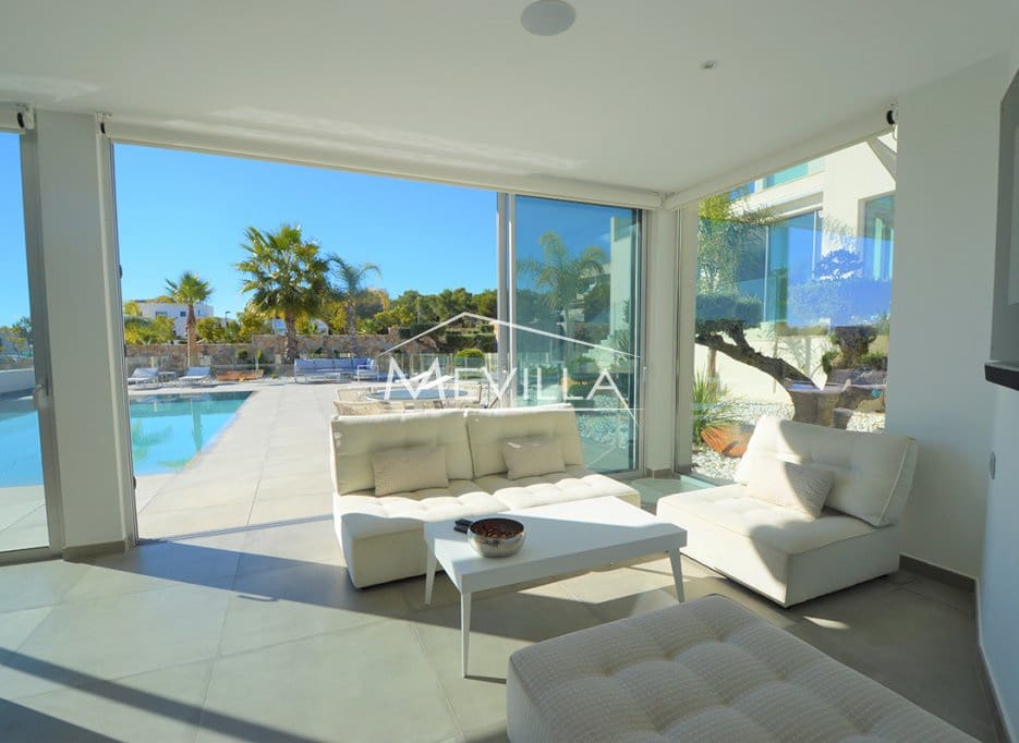 4 quarto Moradia para venda em San Miguel de Salinas com piscina garagem - 2 350 000 € (Ref: 6456210)