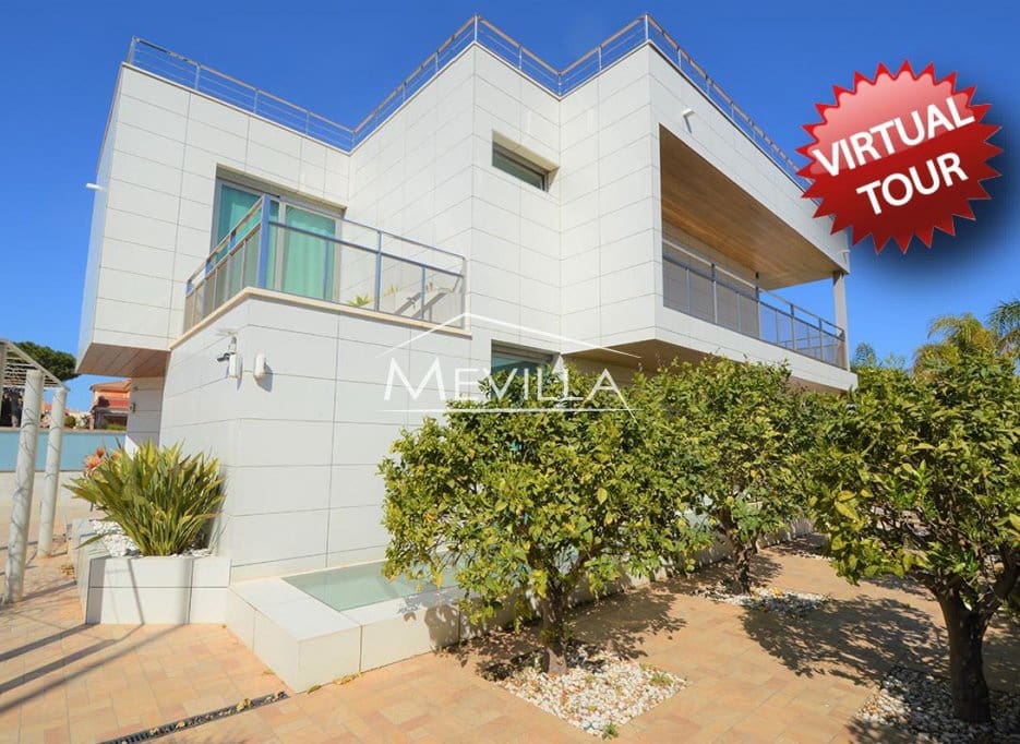 4 soverom Villa til salgs i La Zenia med svømmebasseng garasje - € 1 050 000 (Ref: 6687861)