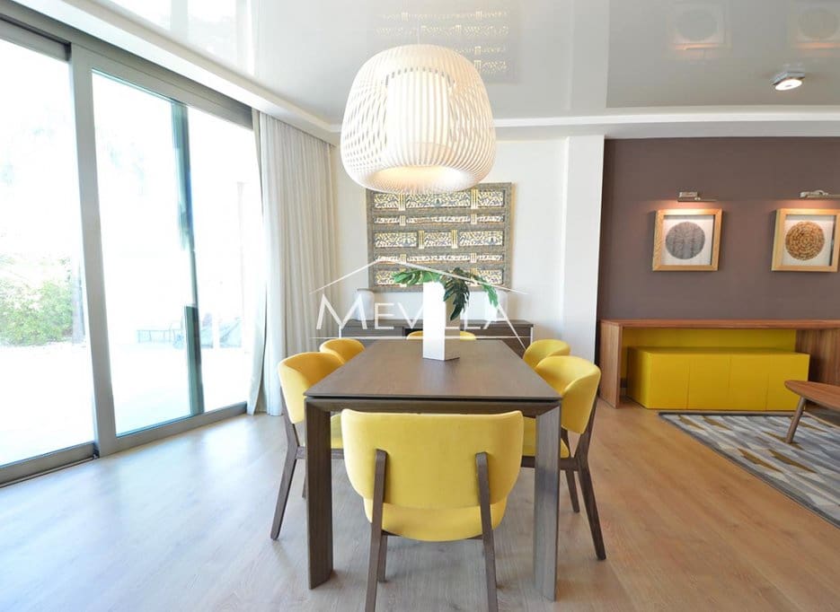 4 soverom Villa til salgs i La Zenia med svømmebasseng garasje - € 1 050 000 (Ref: 6687861)