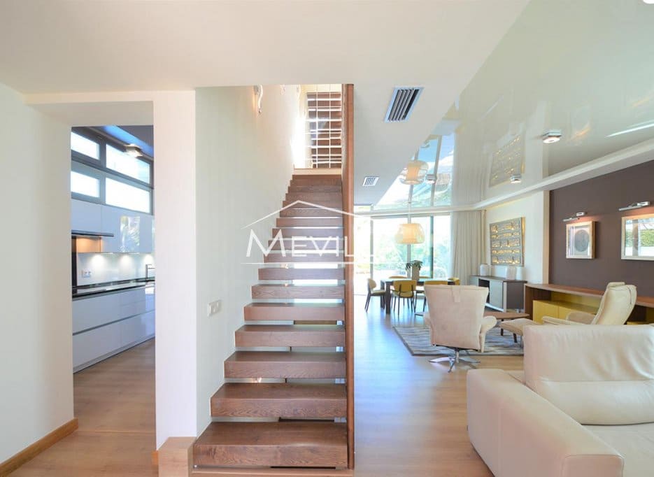 4 soverom Villa til salgs i La Zenia med svømmebasseng garasje - € 1 050 000 (Ref: 6687861)