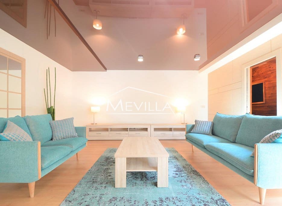 4 soverom Villa til salgs i La Zenia med svømmebasseng garasje - € 1 050 000 (Ref: 6687861)