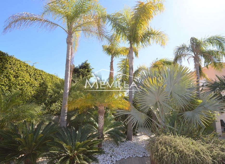 4 soverom Villa til salgs i La Zenia med svømmebasseng garasje - € 1 050 000 (Ref: 6687861)