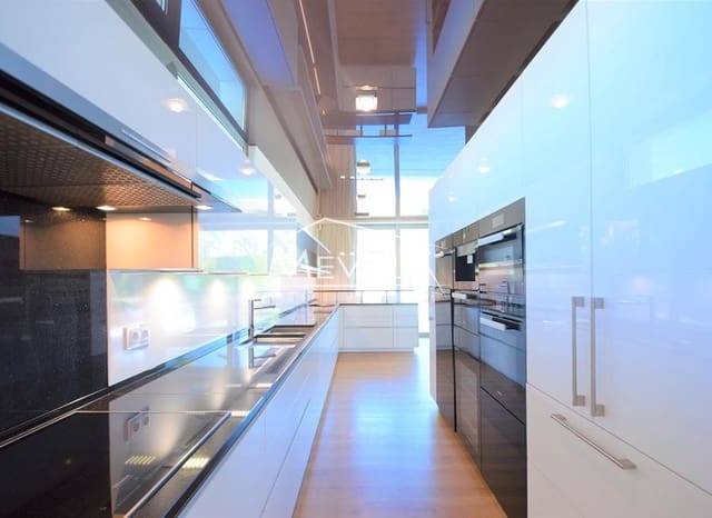 4 soverom Villa til salgs i La Zenia, Orihuela med svømmebasseng garasje - € 1 050 000 (Ref: 6687861)