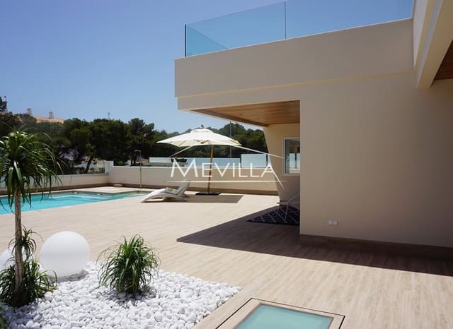 4 bedroom Villa for sale in Campoamor, Orihuela with pool garage - € 1,850,000 (Ref: 7236725)
