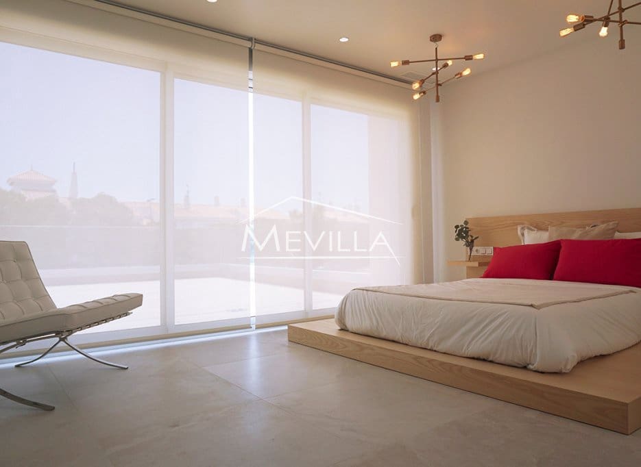 4 bedroom Villa for sale in Campoamor with pool garage - € 1,850,000 (Ref: 7236725)