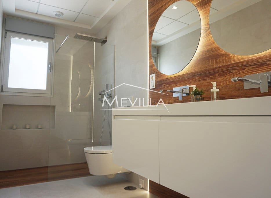 4 bedroom Villa for sale in Campoamor with pool garage - € 1,850,000 (Ref: 7236725)