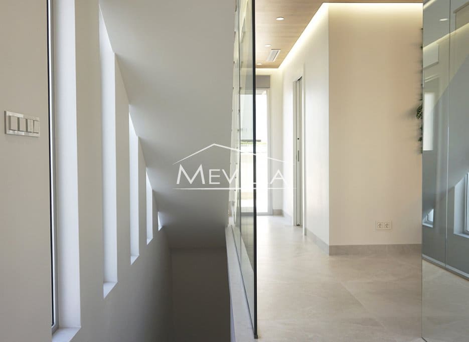 4 bedroom Villa for sale in Campoamor with pool garage - € 1,850,000 (Ref: 7236725)