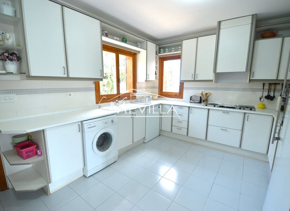 4 slaapkamer Villa te koop in Cabo Roig met garage - € 2.500.000 (Ref: 7526952)