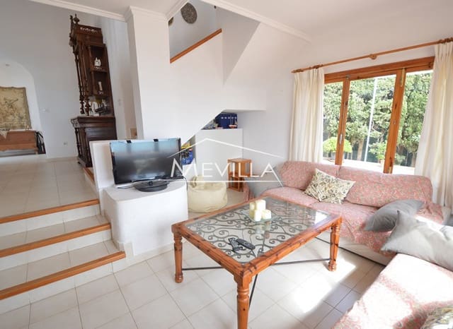 4 bedroom Villa for sale in Cabo Roig, Orihuela with garage - € 2,500,000 (Ref: 7526952)