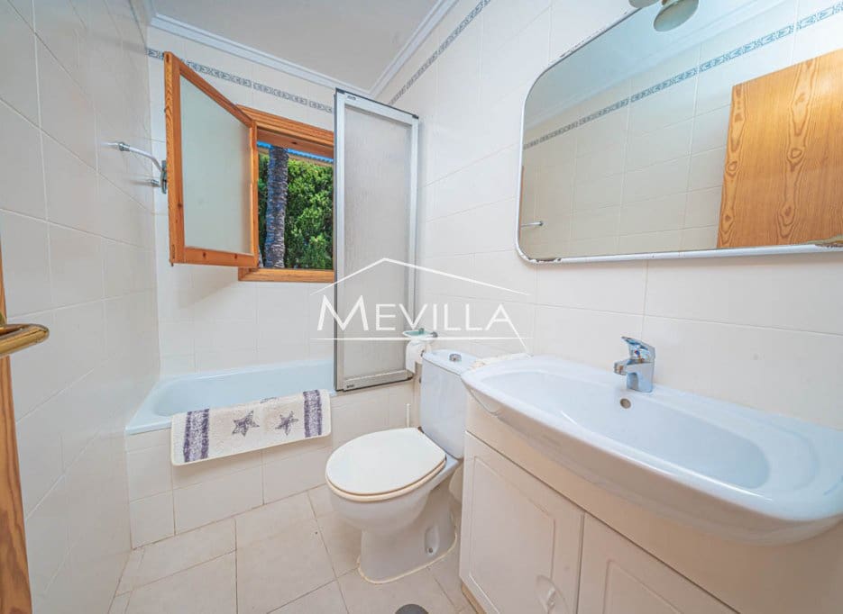 4 soverom Villa til salgs i Cabo Roig med garasje - € 2 500 000 (Ref: 7526952)